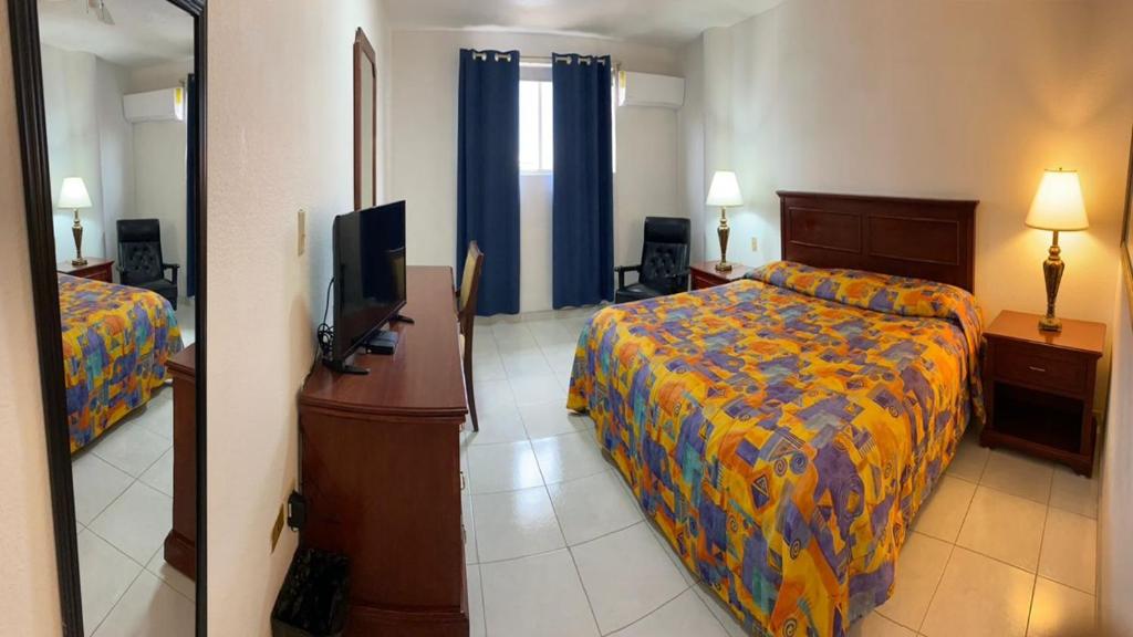 Queen room at Hotel Paquimé